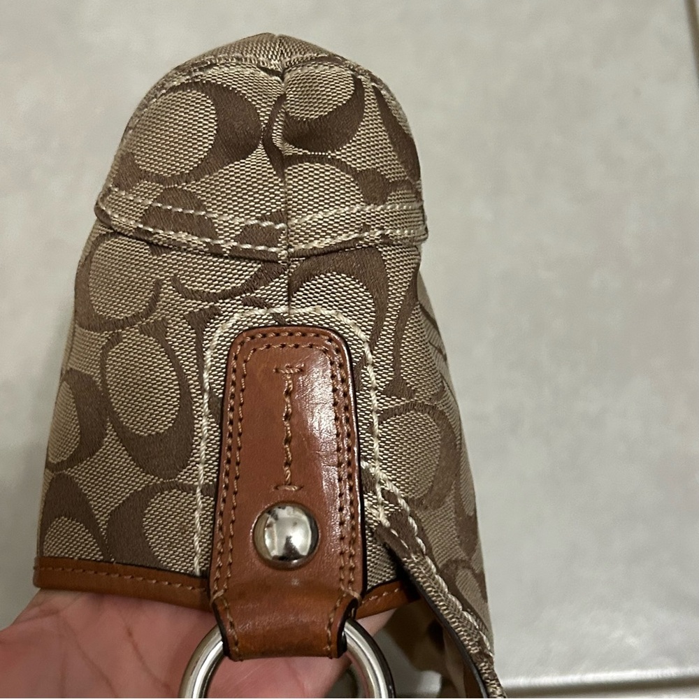 Coach Soho Signature C small buckle shoulder bag - Picture 6 of 15